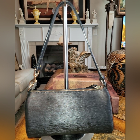 Dooney & Bourke mini bag - Picture 2 of 12